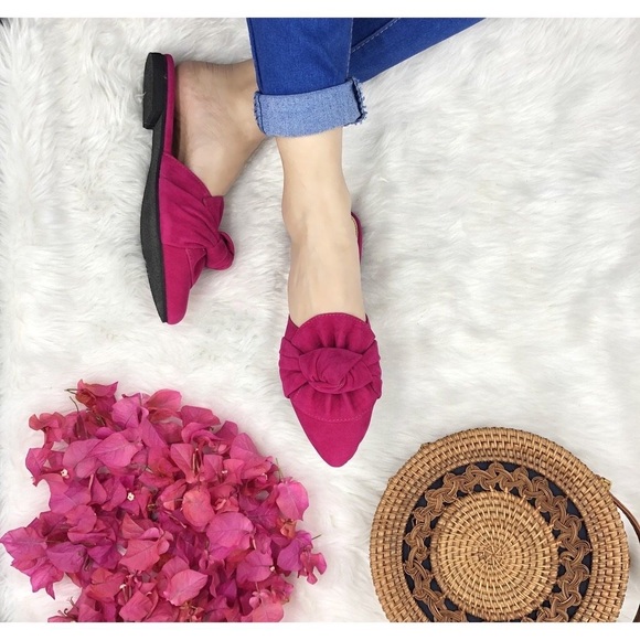 Melo in a Knot Mules - Picture 3 of 6